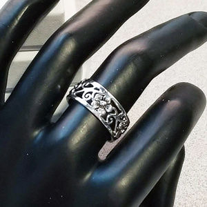 Sterling silver Flower filigree ring - Size 8